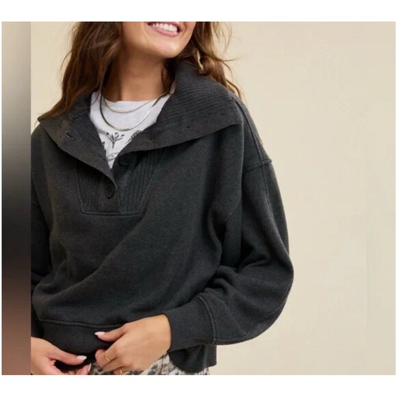 NWT aerie Best Button Sweatshirt Charcoal Gray XL - Picture 2 of 7